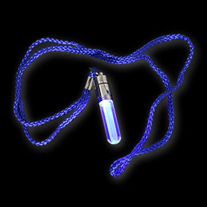 115-015 MINI
FLASHLIGHT BLAU